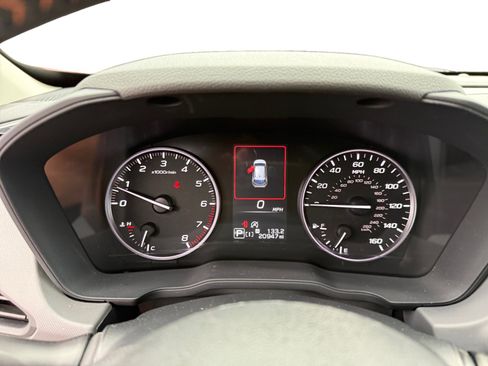 Used 2024 Subaru Crosstrek 2.5i Limited image 11