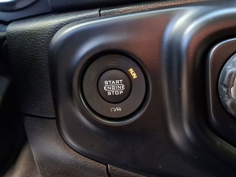 Used 2021 Jeep Wrangler Unlimited Sahara AWD/4WD image 29
