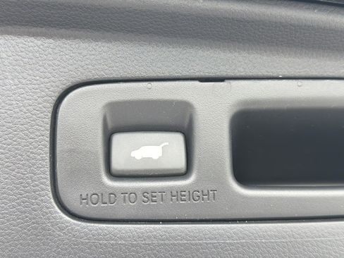 Used 2023 Honda CR-V EX-L image 29
