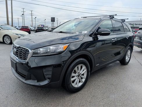 Used 2019 Kia Sorento LX w/ LX Convenience Package image 3