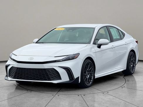 Certified 2025 Toyota Camry SE FWD image 2