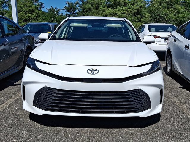 Used 2025 Toyota Camry LE FWD image 2