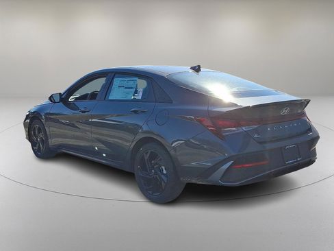 New 2026 Hyundai Elantra Sport image 5