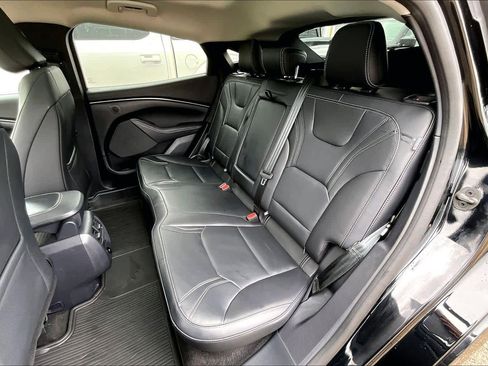 Used 2025 Ford Mustang Mach-E Premium image 20