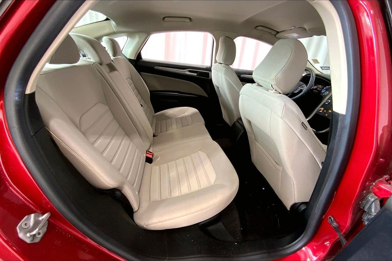 Used 2020 Ford Fusion S FWD image 25