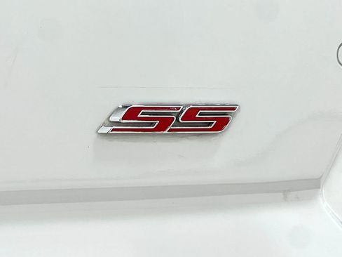Used 2020 Chevrolet Camaro SS RWD image 42