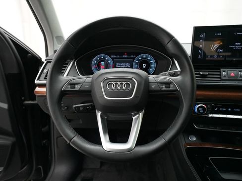 Used 2023 Audi Q5 2.0T Premium Plus w/ Premium Plus Package image 4