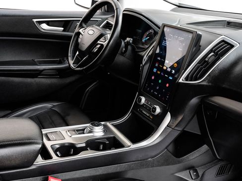 Used 2024 Ford Edge SEL image 33