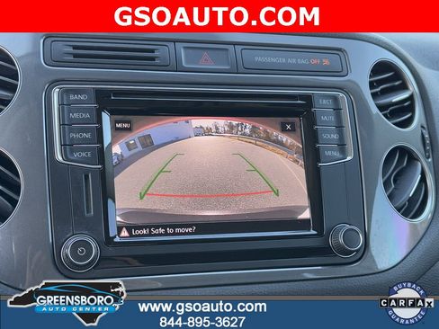 Used 2017 Volkswagen Tiguan S image 16