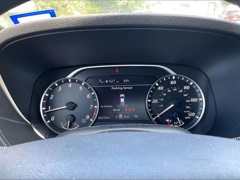 Used 2024 Nissan Frontier SV w/ Technology Package RWD image 13