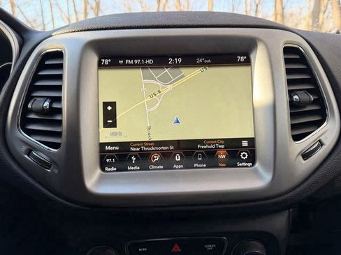 Used 2019 Jeep Compass Latitude w/ Popular Equipment Group image 24