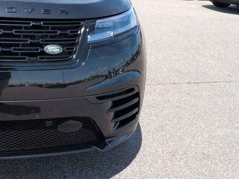 Certified 2025 Land Rover Range Rover Velar Dynamic HSE AWD/4WD image 10