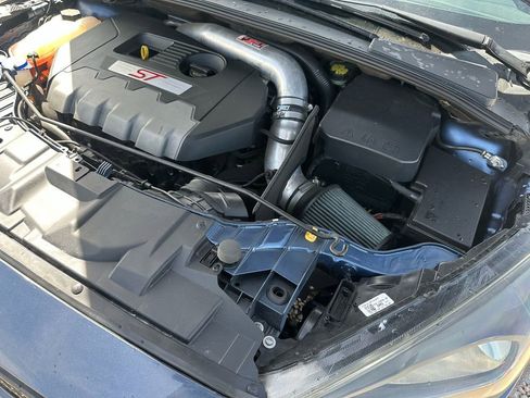 Used 2018 Ford Focus ST image 44