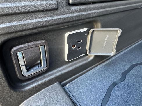 New 2025 GMC Hummer EV 2X image 15