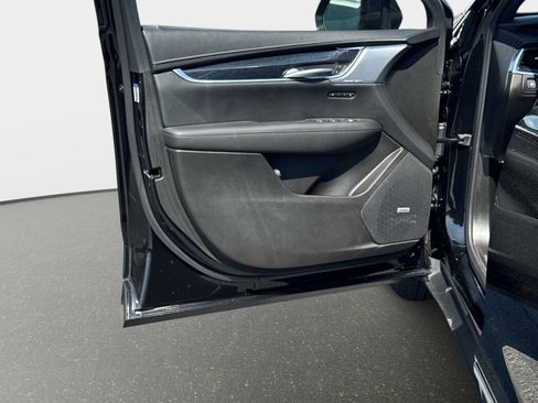 New 2025 Cadillac XT5 Premium Luxury image 14