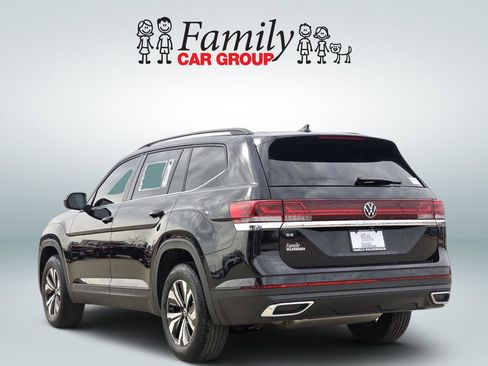 New 2026 Volkswagen Atlas SE FWD image 3