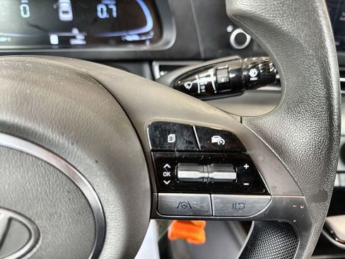 Certified 2024 Hyundai Elantra SE FWD image 20