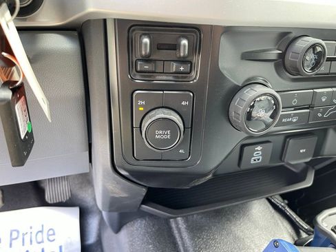 New 2025 Ford F550 4x4 Supercab Super Duty image 22
