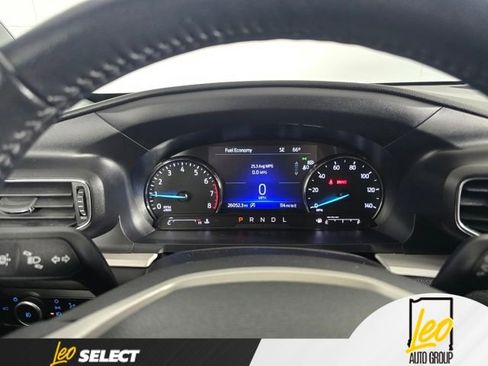 Used 2023 Ford Explorer XLT w/ Equipment Group 202A AWD/4WD image 13