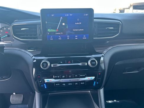 Certified 2024 Ford Explorer Limited image 13