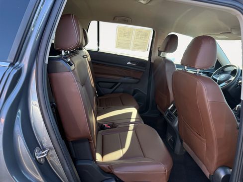 Certified 2023 Volkswagen Atlas SE FWD image 18