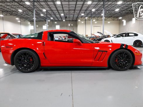 Used 2013 Chevrolet Corvette Grand Sport w/ 3LT Preferred Equipment Group image 40