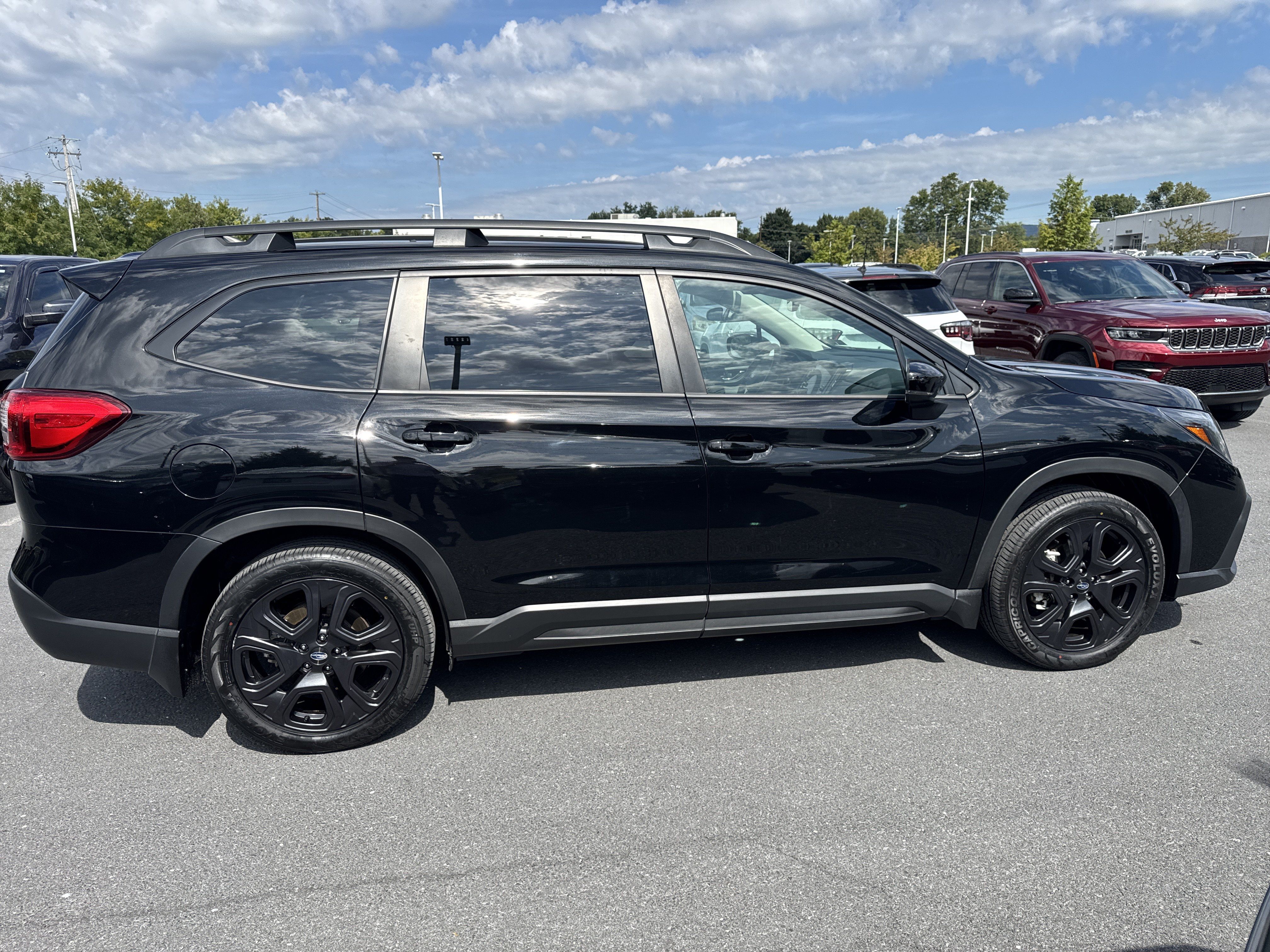 Used 2024 Subaru Ascent Onyx Edition AWD/4WD image 34