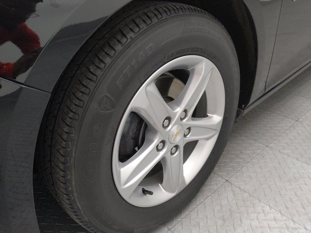 Used 2025 Chevrolet Malibu LS FWD image 31