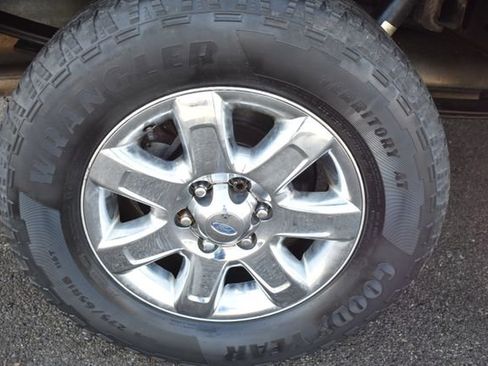 Used 2013 Ford F150 XLT w/ Luxury Equipment Group image 41