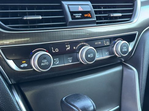 Used 2019 Honda Accord Sport image 14