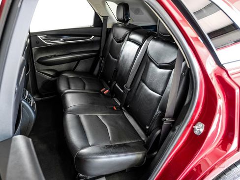 Used 2019 Cadillac XT5 Premium Luxury image 37