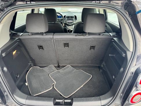 Used 2016 Chevrolet Sonic LT w/ Fun and Sun Package image 8