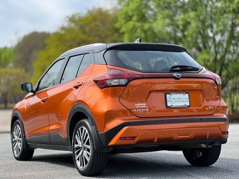 Used 2024 Nissan Kicks SV FWD image 7