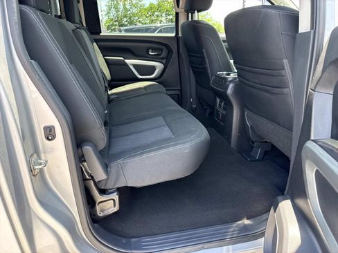 Used 2018 Nissan Titan SV w/ SV Convenience Package AWD/4WD image 26