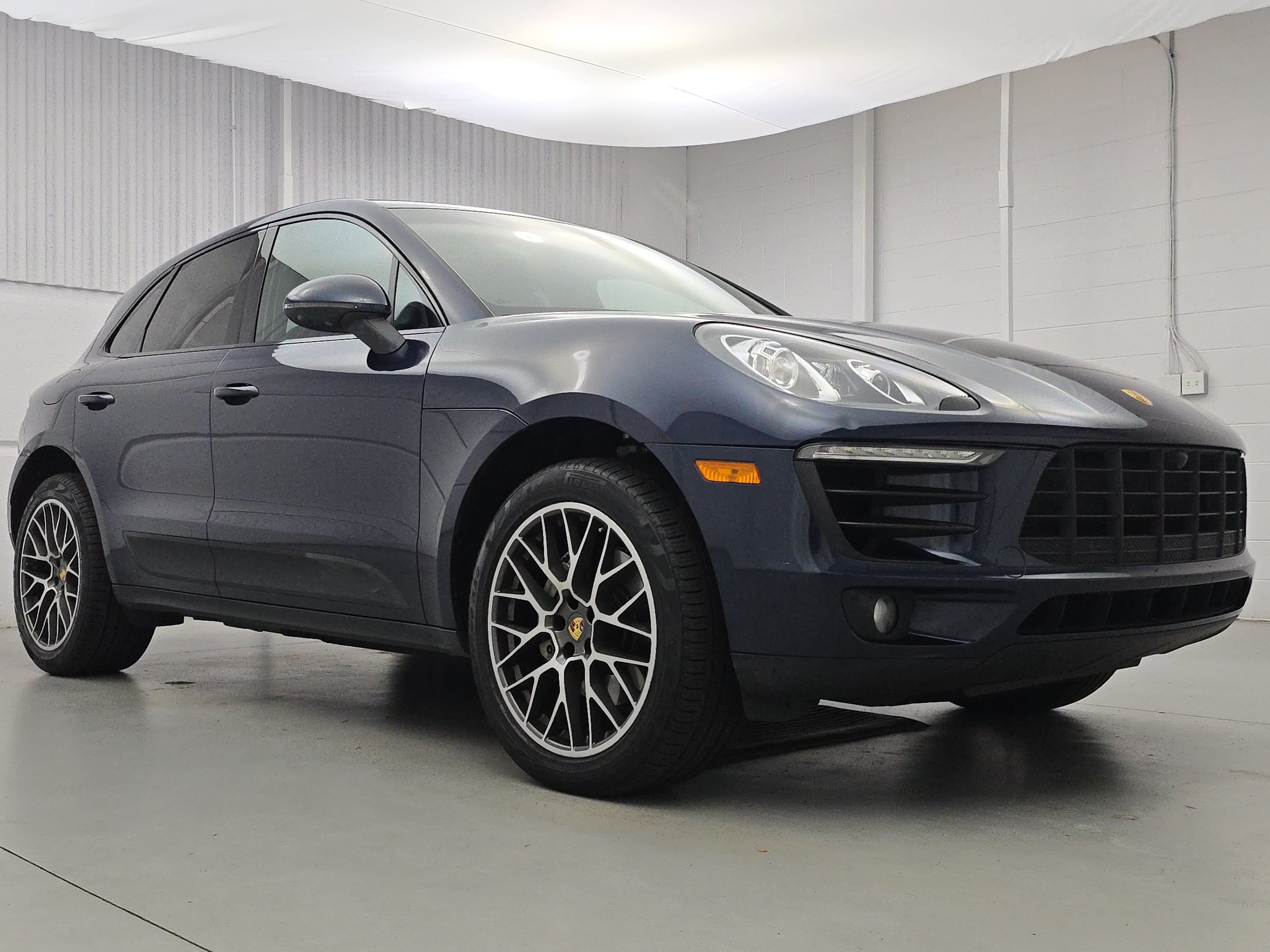 Certified 2016 Porsche Macan S AWD/4WD image 9