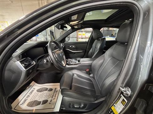 Used 2019 BMW 330i xDrive Sedan w/ Convenience Package image 19