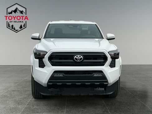New 2026 Toyota Tacoma SR5 w/ SR5 Upgrade Package AWD/4WD image 8