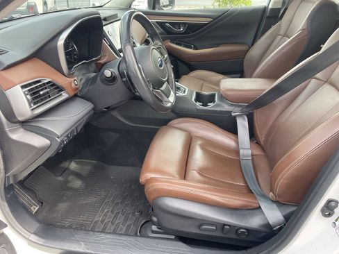 Used 2020 Subaru Outback Touring AWD/4WD image 9