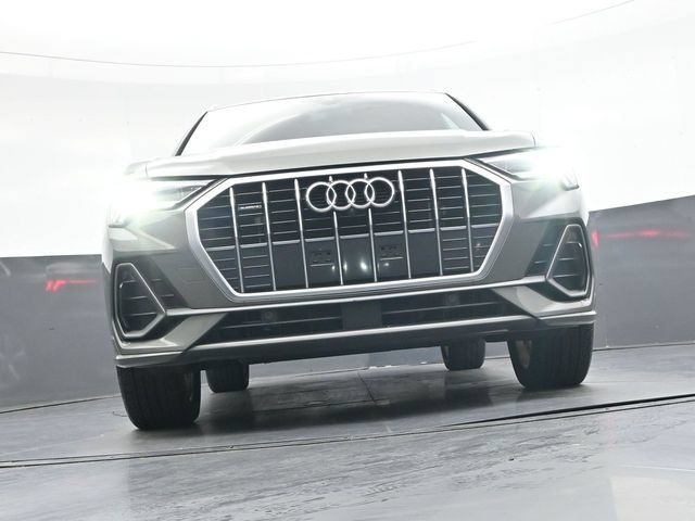 Used 2022 Audi Q3 2.0T Premium Plus AWD/4WD image 35