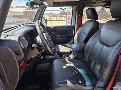 Used 2018 Jeep Wrangler Rubicon AWD/4WD image 7
