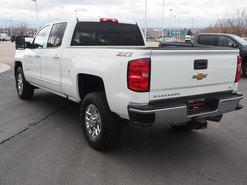 Used 2019 Chevrolet Silverado 2500 LT AWD/4WD image 7