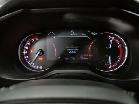 Certified 2025 Toyota RAV4 XLE FWD image 22