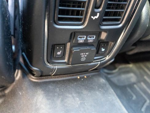 Used 2017 Jeep Grand Cherokee SRT AWD/4WD image 16