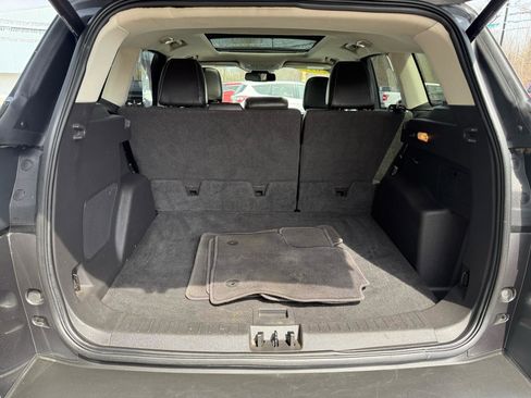 Used 2018 Ford Escape Titanium w/ Ford Safe & Smart Package AWD/4WD image 13