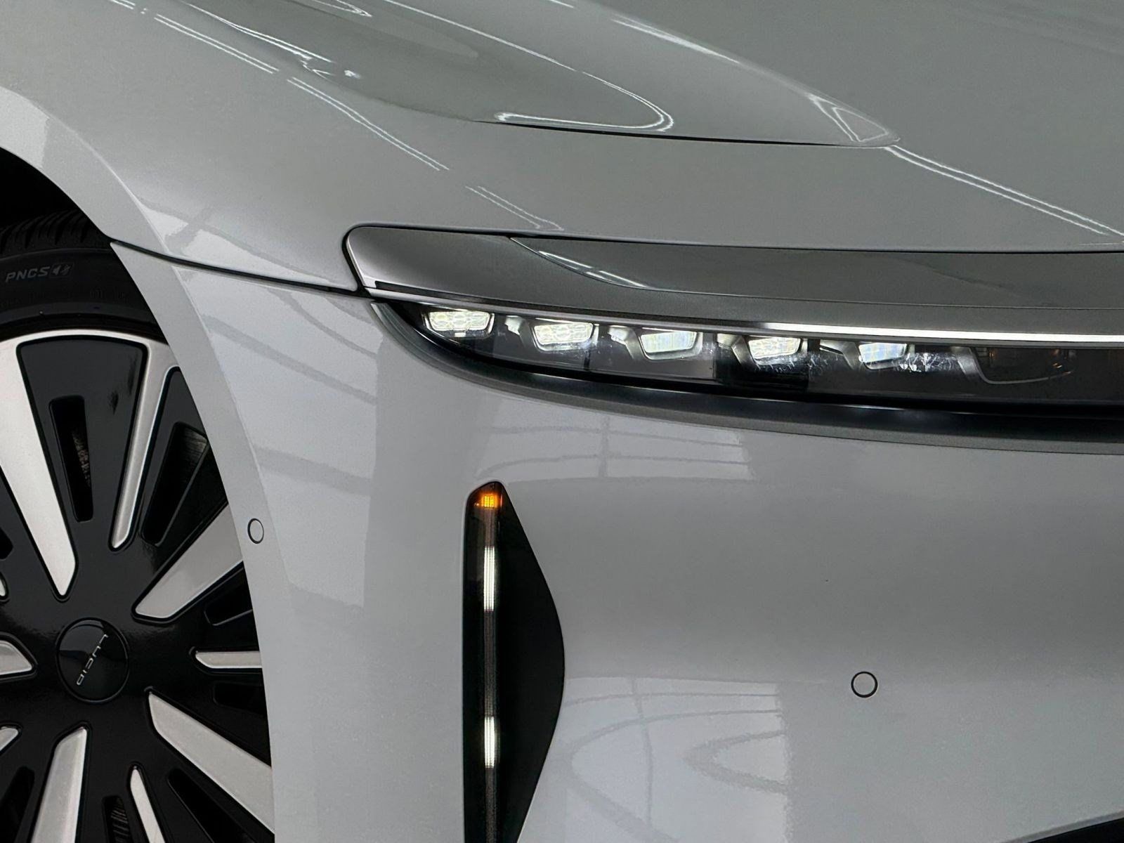 Used 2025 Lucid Air Touring AWD/4WD image 10
