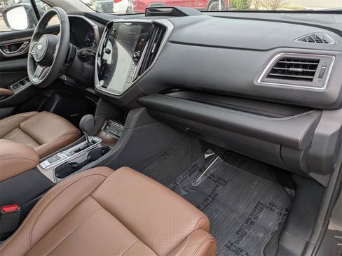Used 2024 Subaru Ascent Touring w/ Popular Package #2 image 30