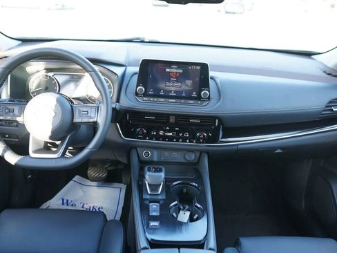 Used 2022 Nissan Rogue SL FWD image 21