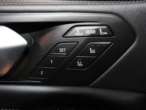 Used 2023 BMW X7 xDrive40i w/ Executive Package image 10