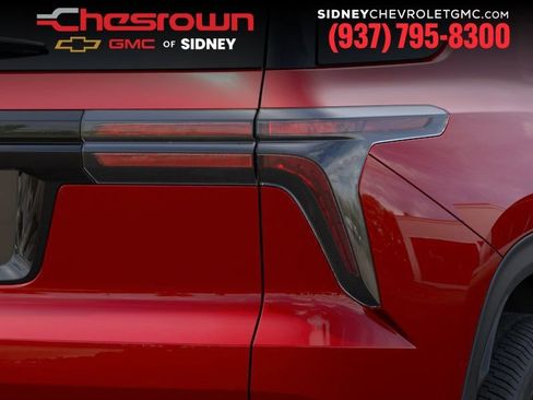 New 2026 Chevrolet Traverse LT w/ Midnight/Sport Edition FWD image 11