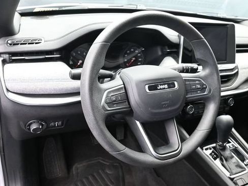 Used 2025 Jeep Compass Sport AWD/4WD image 24